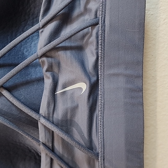 Nike Swoosh Luxe Blue Sports Bra - Picture 3 of 4